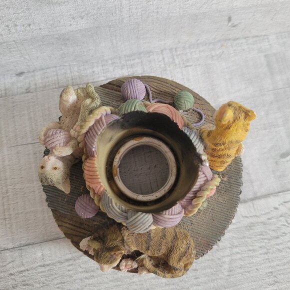 Candle Cappers Cat & Yarn Themed Ceramic Candle Topper Figurine - Picture 4 of 5